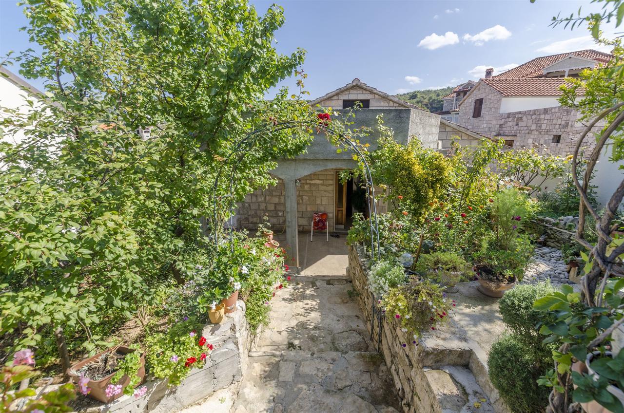 Вилла House Fanita Сплитска Экстерьер фото
