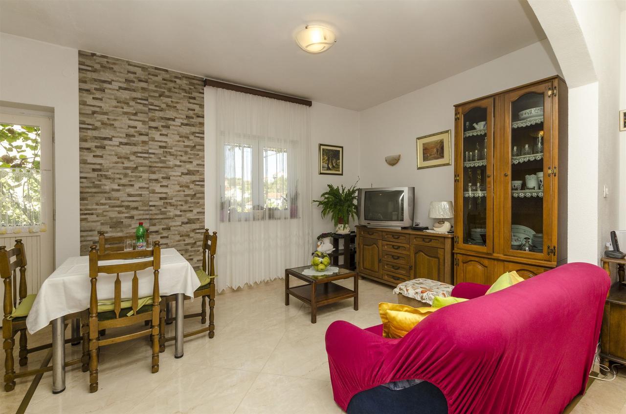 Вилла House Fanita Сплитска Экстерьер фото